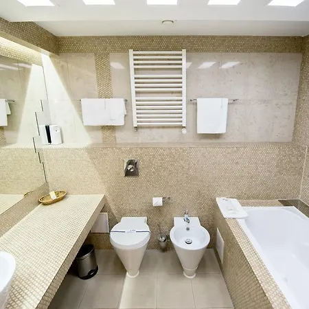 Palladium 4*